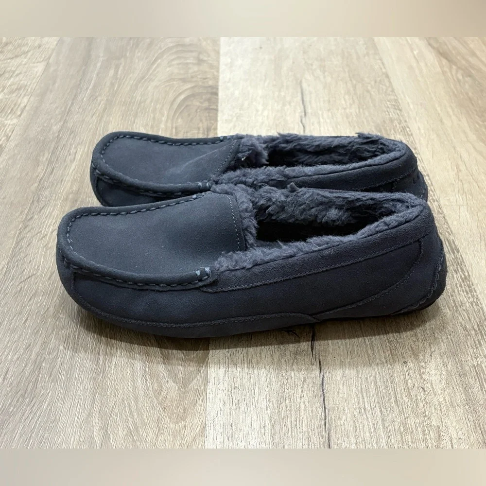 UGG Kids Ascot Slippers Grey/Blue sz 5 US